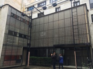 Front elevation of the Maison de Verre